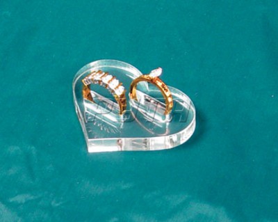 451028 Heart-shaped stand for 2 rings,  with 2 cells