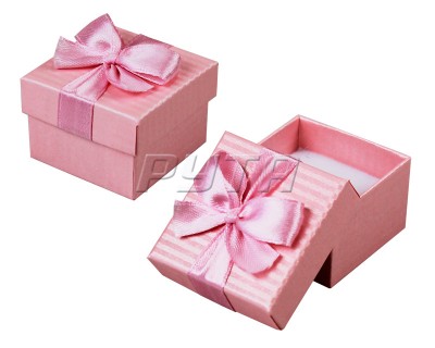 90701 Hard cardboard with ribbon on the lid, a series of Pearl classic 45х45