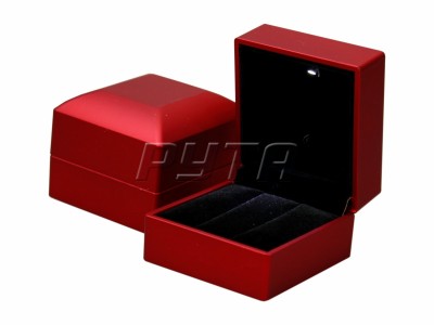 38802 Футляр пластиковый с подсветкой,квадратный, арт 38802