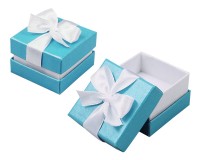 91701 Cardboard box with a ribbon on the lid. Happy garden collection, 45x45