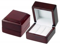 00102 Wooden box,  Exclusive collection