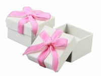 90700 Hard cardboard with ribbon on the lid,  a series of Pearl classic 45х45
